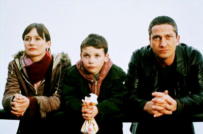 Emily Mortimer, Jack McElhone & Gerard Butler
Photo: Miramax