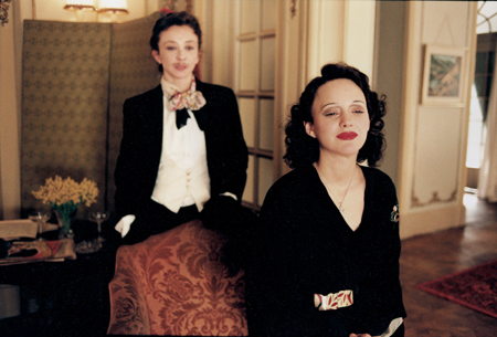 Sylvie Testud, left, as Momome
Marion Cotillard as Edith Piaf
Photo: Bruno Calvo