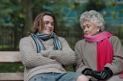 Rupert Friend as Ludovic,
Joan Plowright as Mrs. Palfrey
Ponot: Cineville/Picture Entertainment