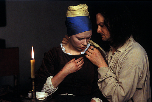 Vermeer (Firth) molds his model (Johansson)
Photo: Lions Gate