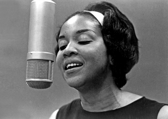 Mavis Staples in REJOICE & SHOUT (Photo: The Michael Ochs Archive/Getty Images)