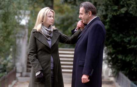 Emily Watson & Tom Wilkinson
as Anne & James Manning
Photo: Giles Keyte