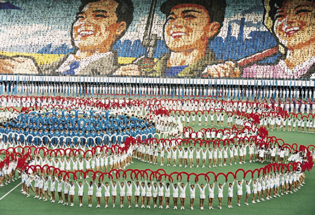 A mosaic backdrop from the Mass Games
of North Korea
Photo: Kino